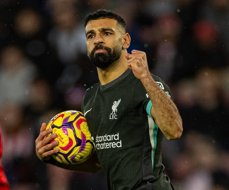 包含利物浦完胜!萨拉赫建功,利物浦锁定小组头名的词条 包含利物浦完胜!萨拉赫建功,利物浦锁定小组头名的词条