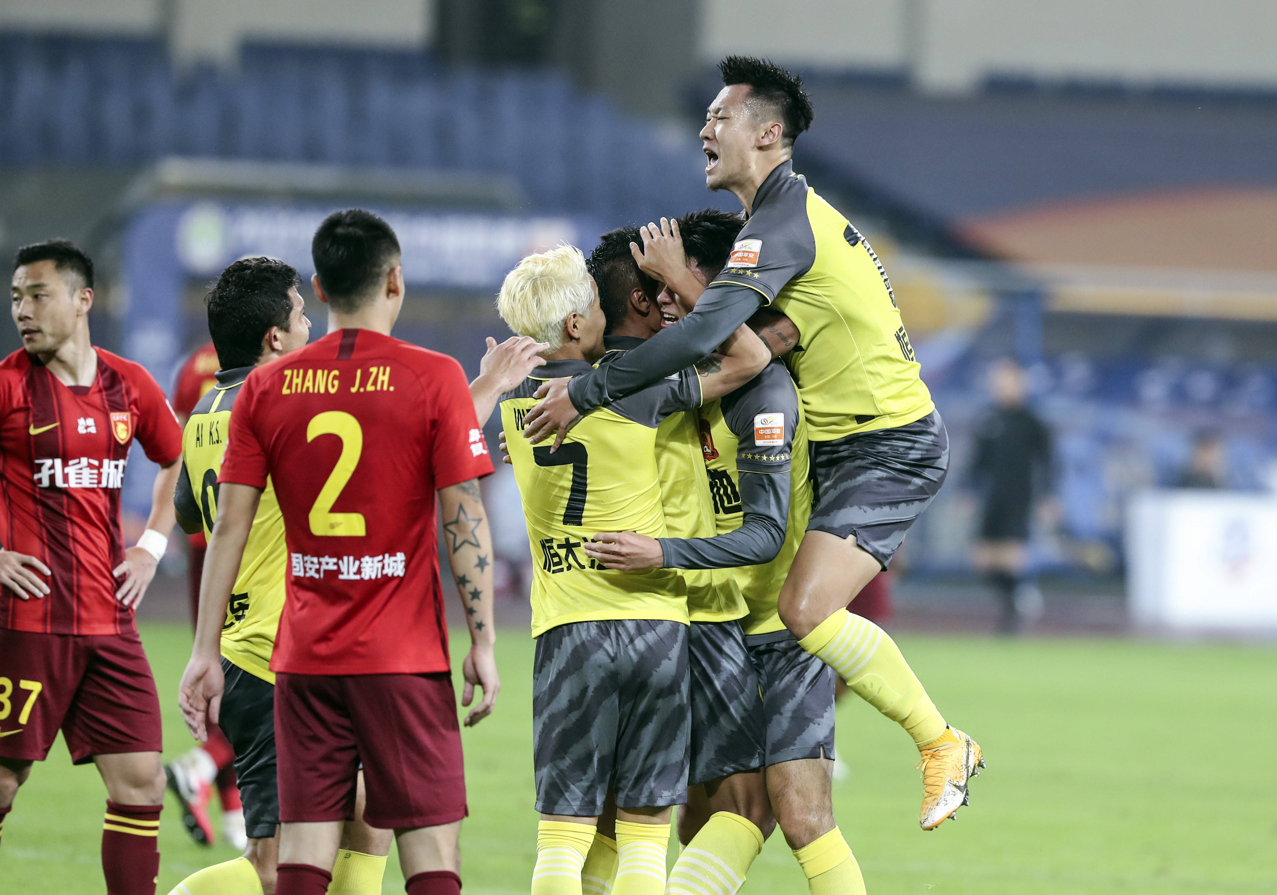 关于河北华夏幸福客场逆风翻盘，取得关键胜利的信息