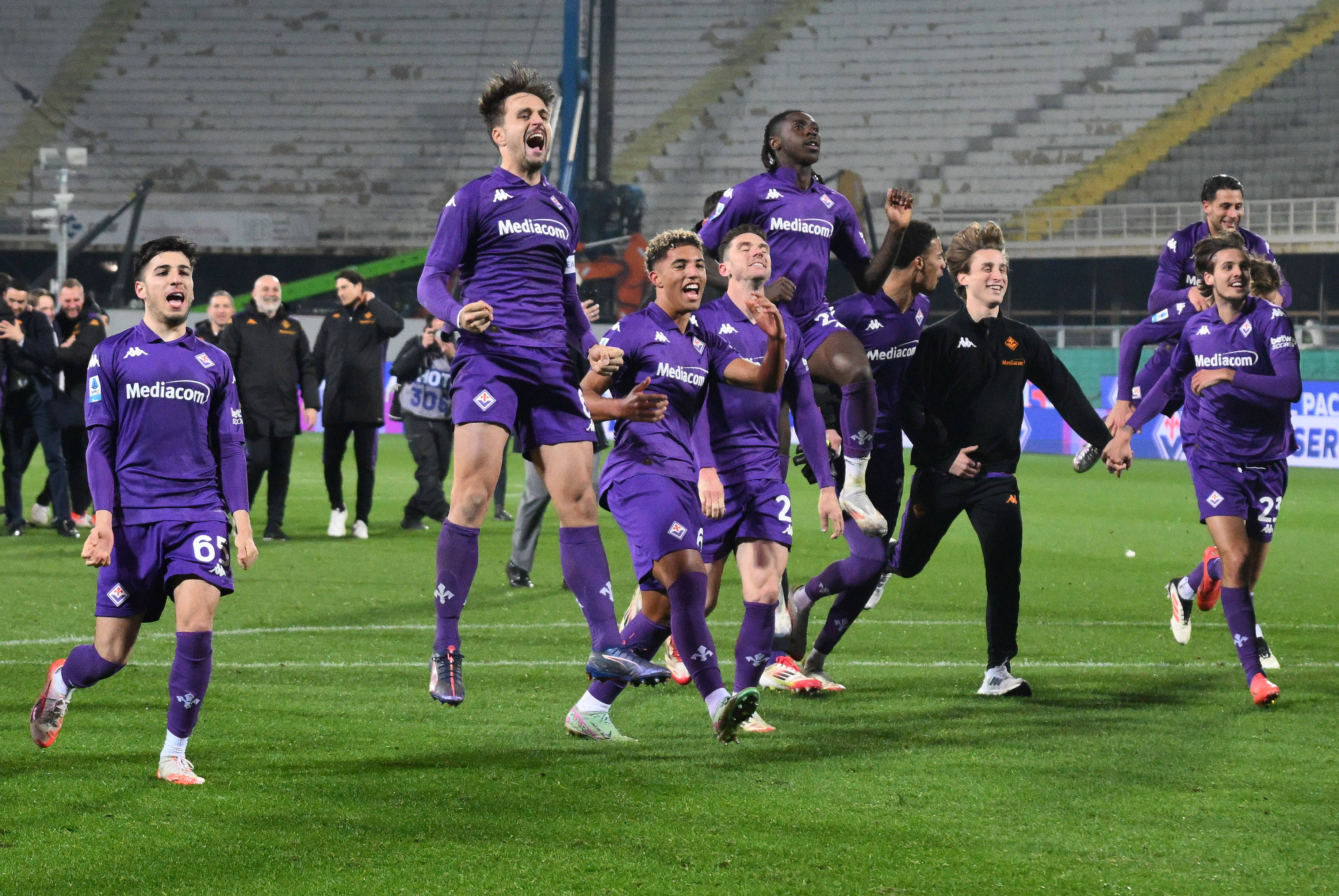 罗马客场击败佩鲁贾,升至欧战区 罗马客场击败佩鲁贾,升至欧战区