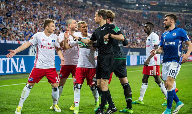 开云下载-沙尔克客场获胜，助力球队稳固积分榜前进的简单介绍