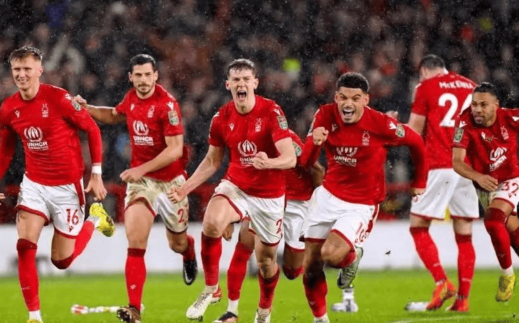 开云体育入口-马赛实现客场逆转，擒下对手