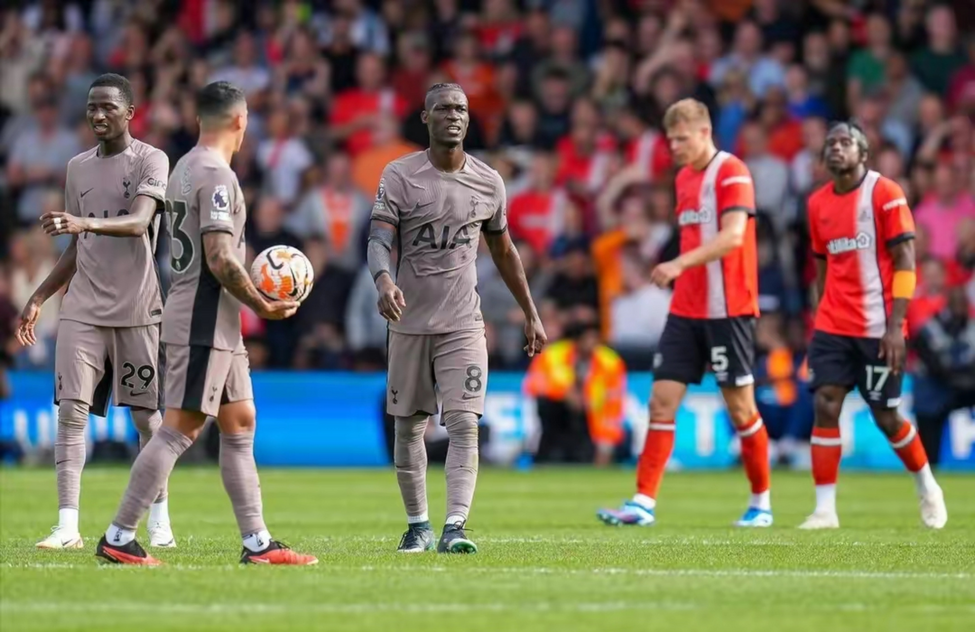 欧洲冠军杯塞尔维亚热刺负于对手落后积分榜的简单介绍 欧洲冠军杯塞尔维亚热刺负于对手落后积分榜的简单介绍