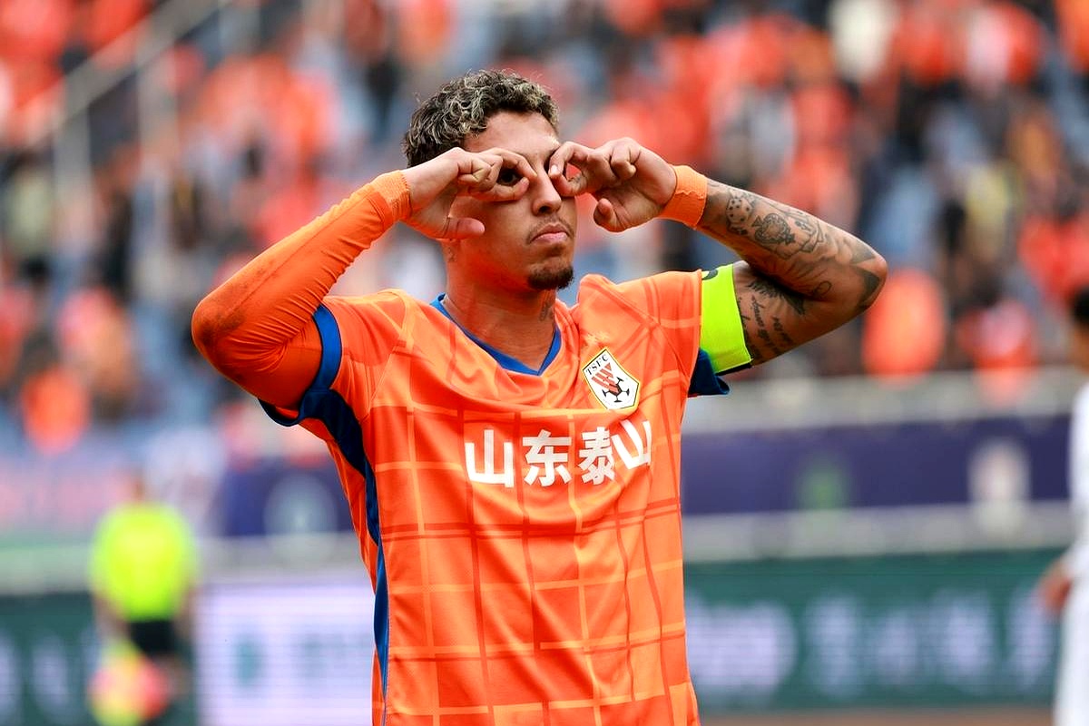 鲁能客场不败,整体表现稳中向上 鲁能客场不败,整体表现稳中向上