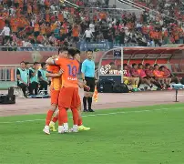 甘冈客场扳平比分,艰难战平马赛 甘冈客场扳平比分,艰难战平马赛