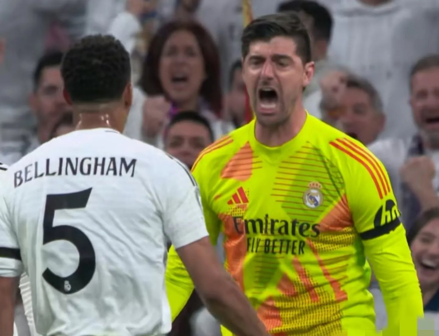 阿森纳状态跌入谷底,连遇困境 阿森纳状态跌入谷底,连遇困境