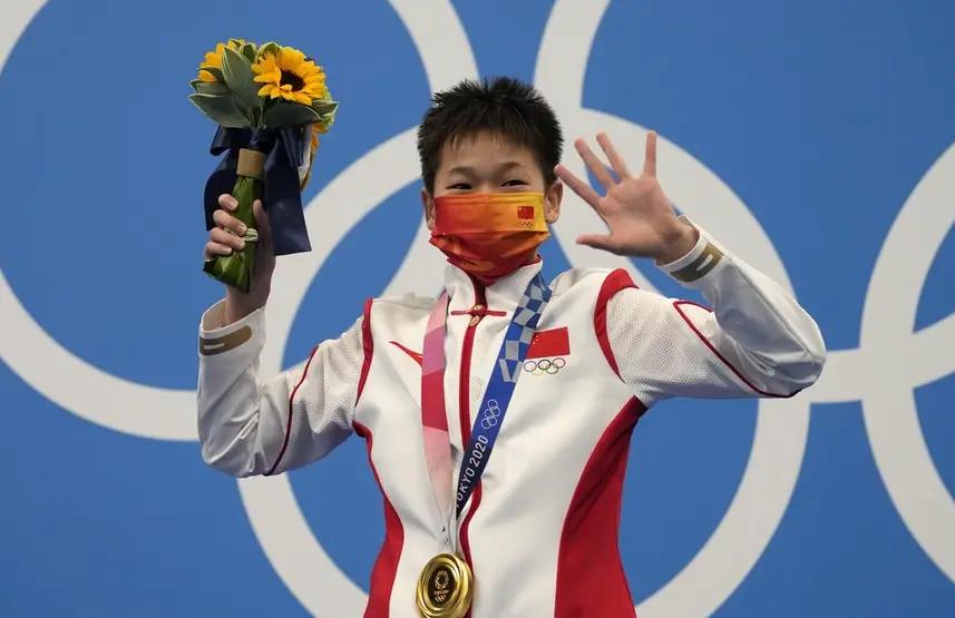 开云体育在线-跳水新星迅速崛起，双料夺冠