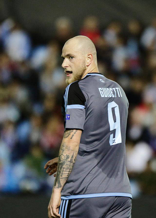 开云体育app-塞尔塔困难击败，遭遇连败压力