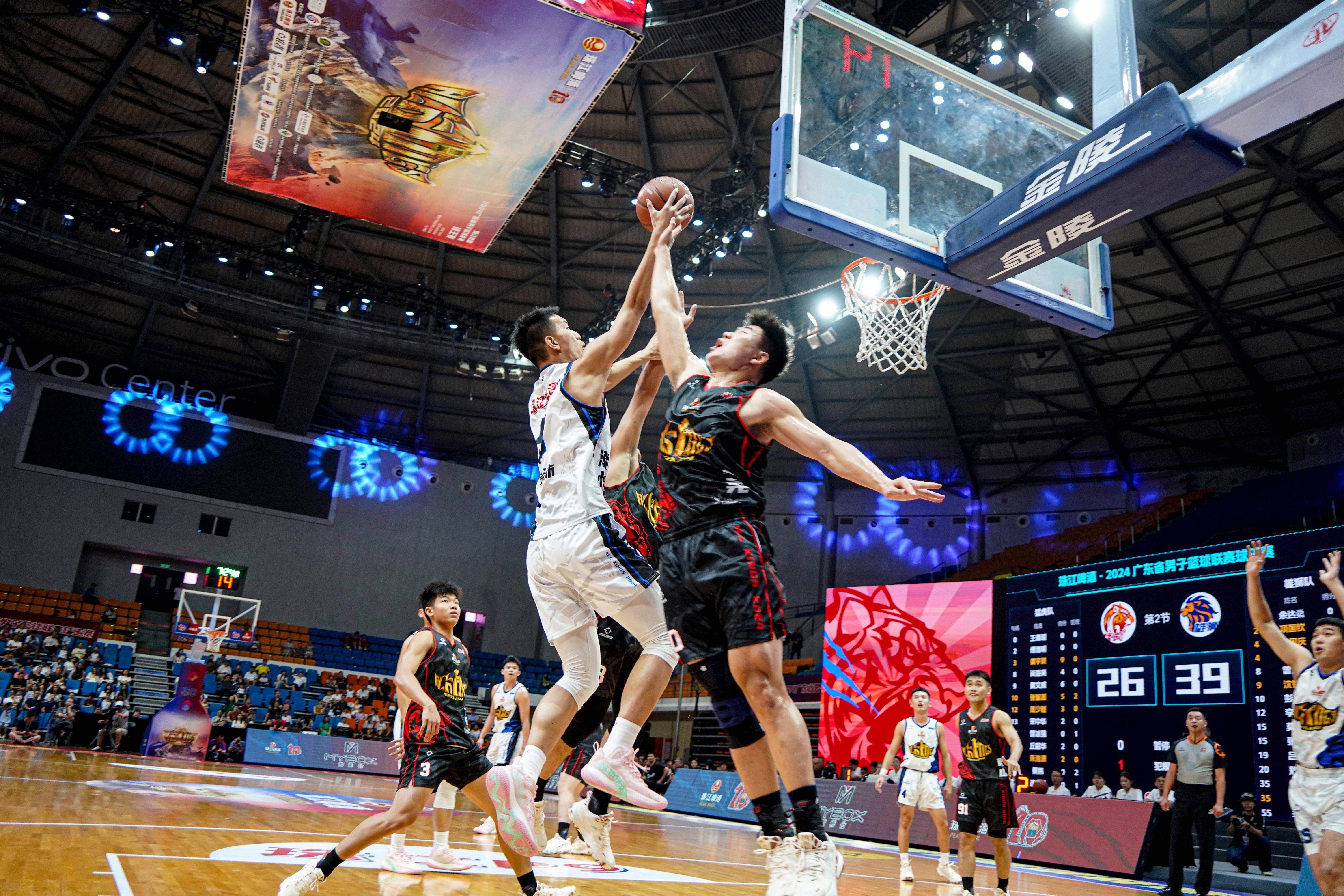 关于新赛季篮球赛事中,球队凭借高水平技术获得冠军的信息 关于新赛季篮球赛事中,球队凭借高水平技术获得冠军的信息