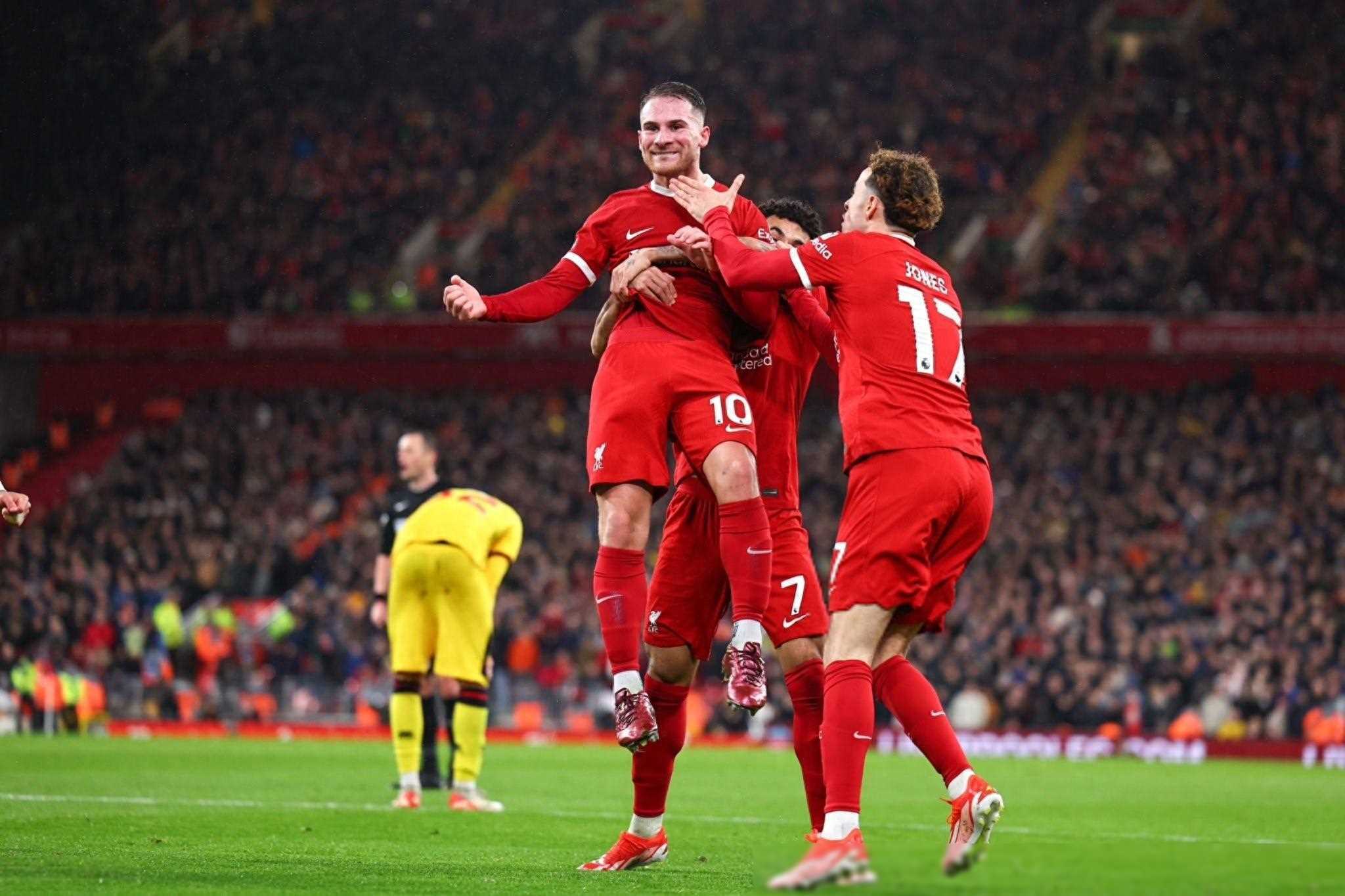 巴黎圣日耳曼客场大胜,追赶积分榜头名 巴黎圣日耳曼客场大胜,追赶积分榜头名