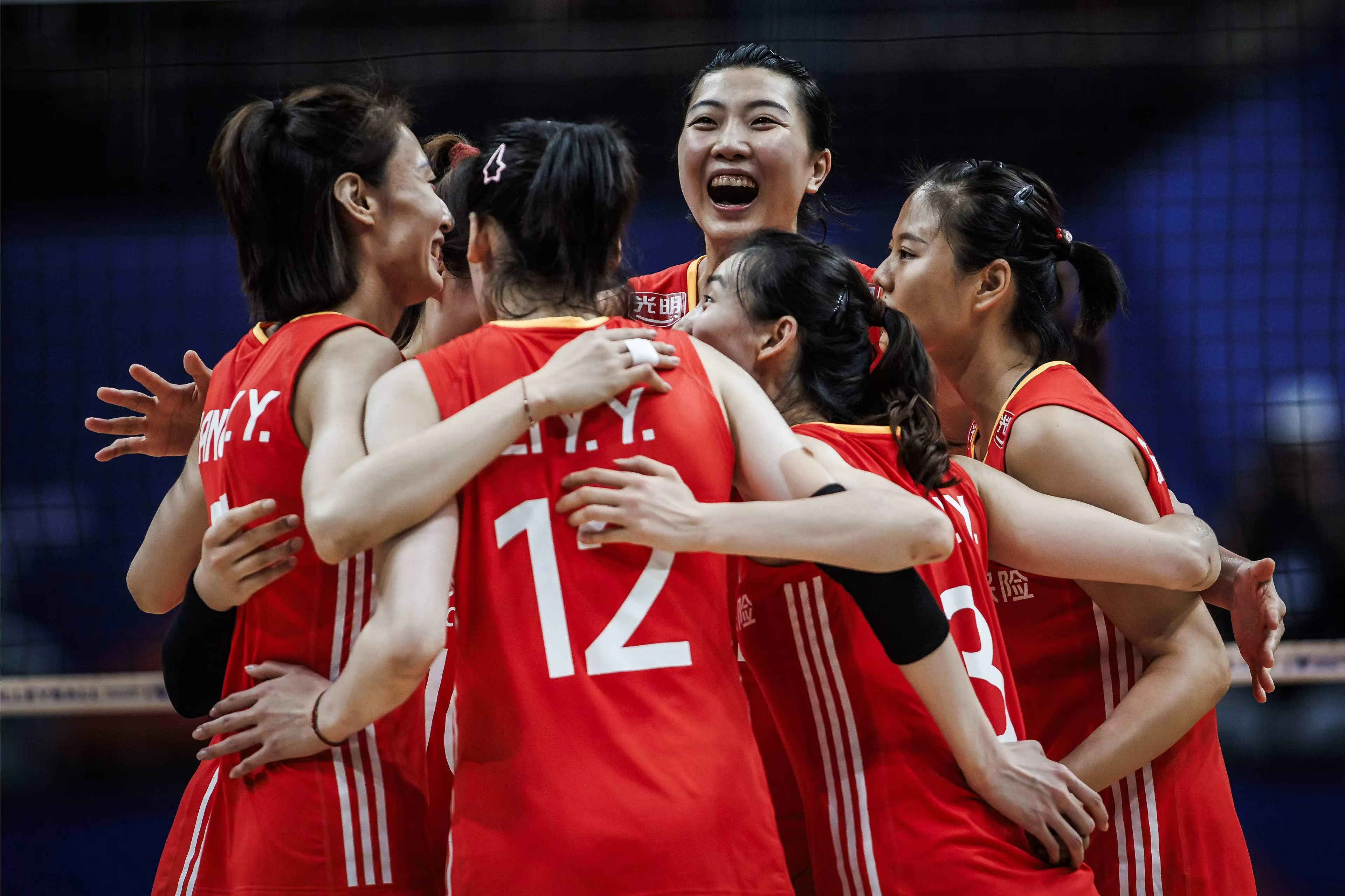 开云APP-球队实现完美配合，以出色表现成功获胜