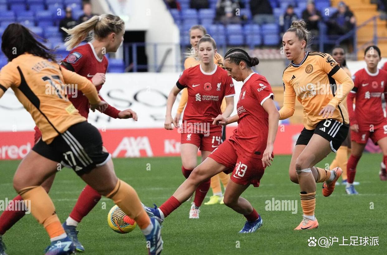利物浦女足球队迎来新赛季揭幕战 利物浦女足球队迎来新赛季揭幕战