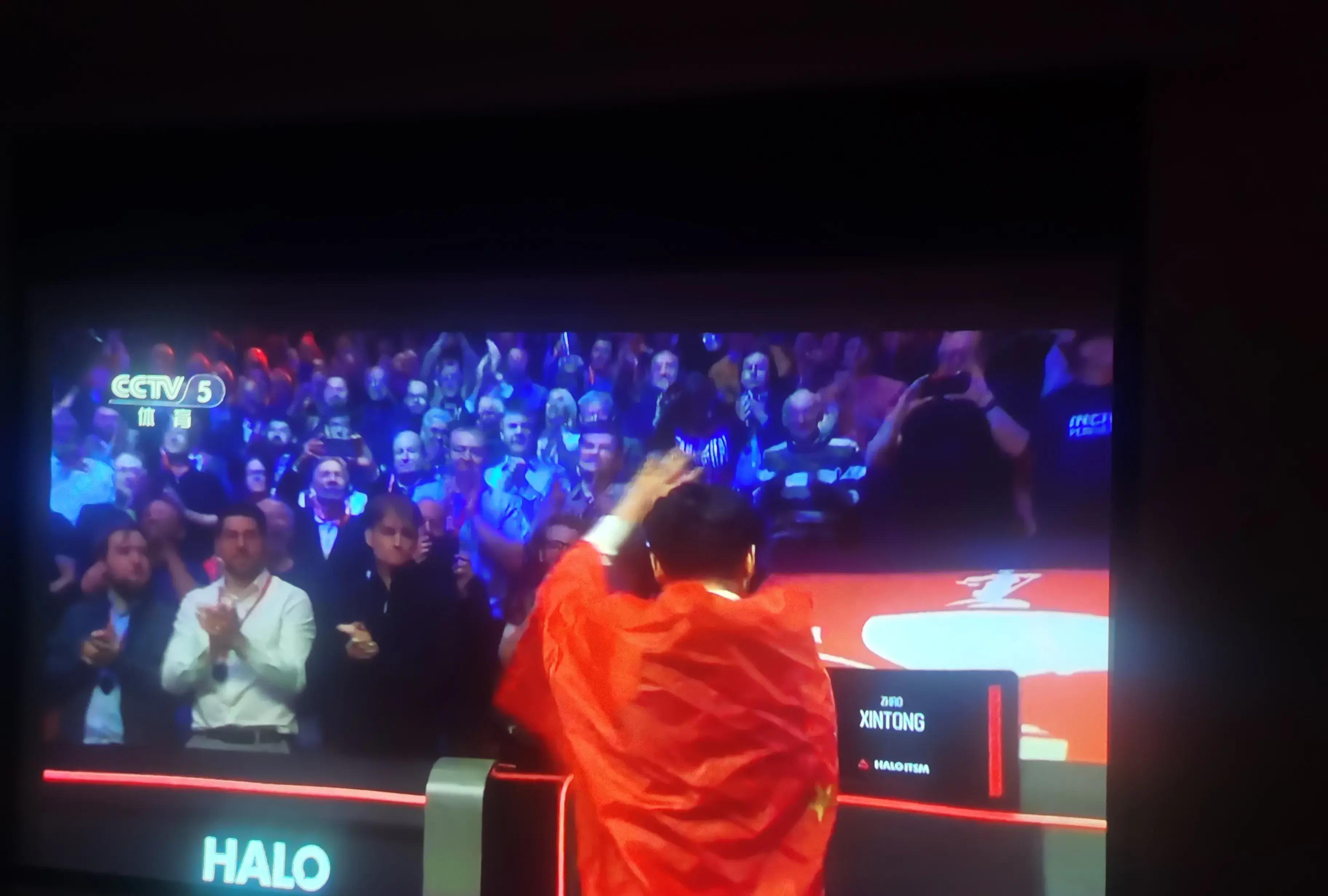 关于世界杯冠军出局，球迷表示失望和愤怒的信息