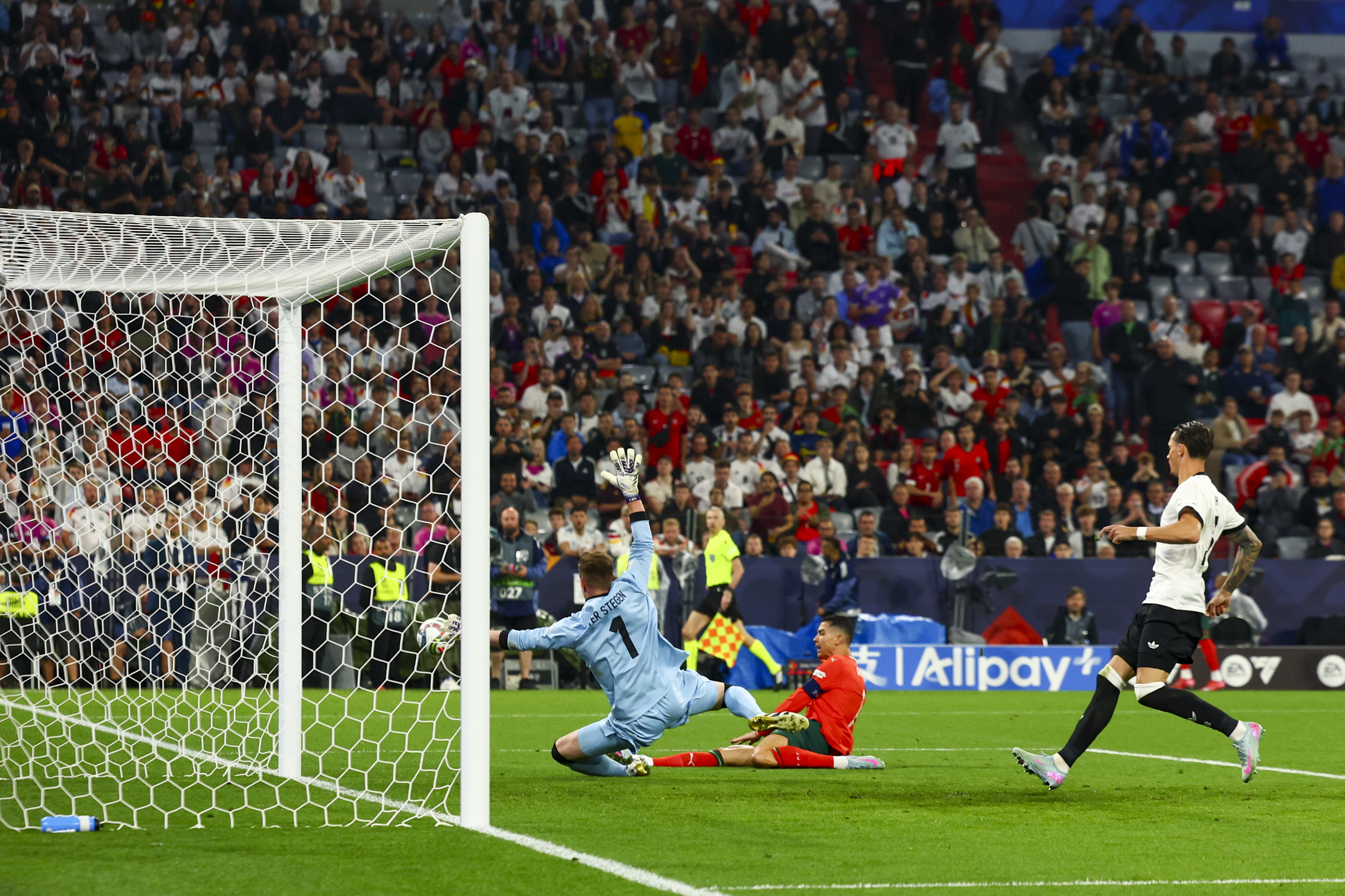 关于葡萄牙全情备战,淘汰赛决胜关头的信息 关于葡萄牙全情备战,淘汰赛决胜关头的信息