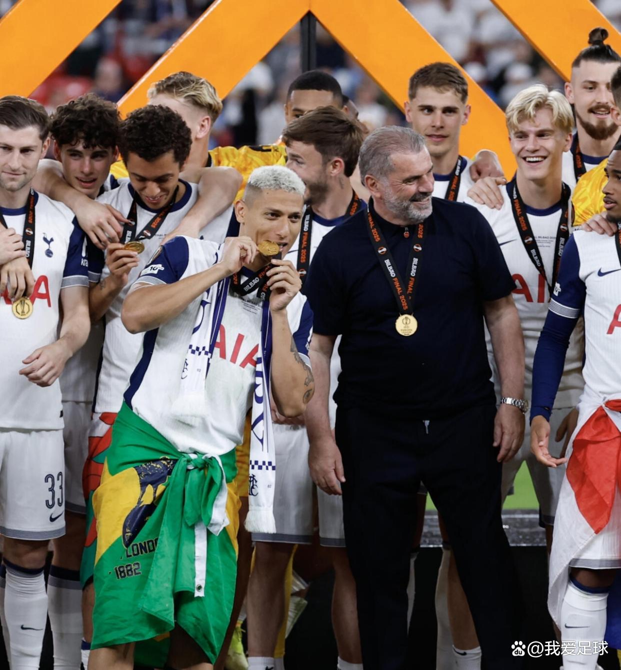 波兰队在比赛中逐渐崭露头角 波兰队在比赛中逐渐崭露头角