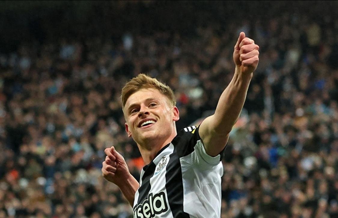 夏莱罗瓦队取得连胜，展现出强大的攻势和实力