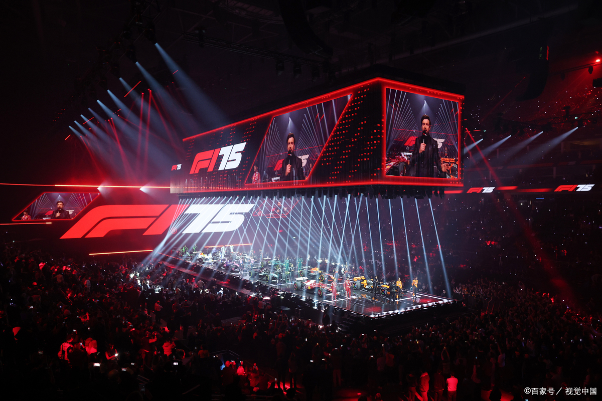 MAD血洗PSG,Deft打出惊人五杀宿敌对决半决赛,点燃全场激情 MAD血洗PSG,Deft打出惊人五杀宿敌对决半决赛,点燃全场激情