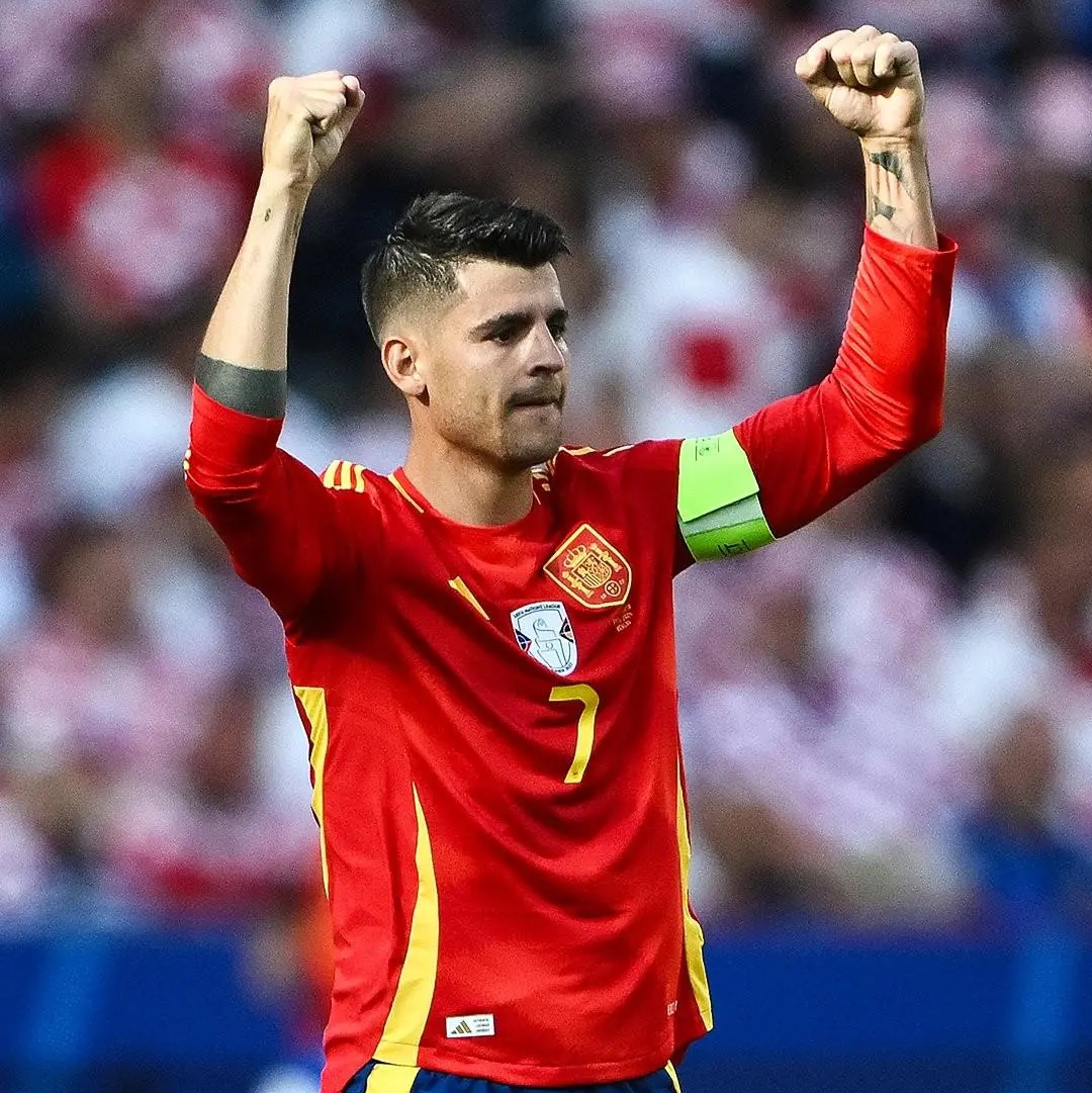 开云体育官网-包含FPX横扫GEN，Gumayusi单局斩获MVP焦点之战小组赛，强势挺进下一轮的词条