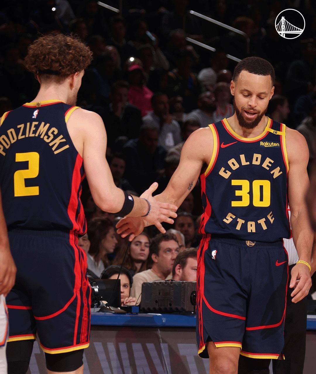 勇士队战胜尼克斯队,东部赛场开门红 勇士队战胜尼克斯队,东部赛场开门红