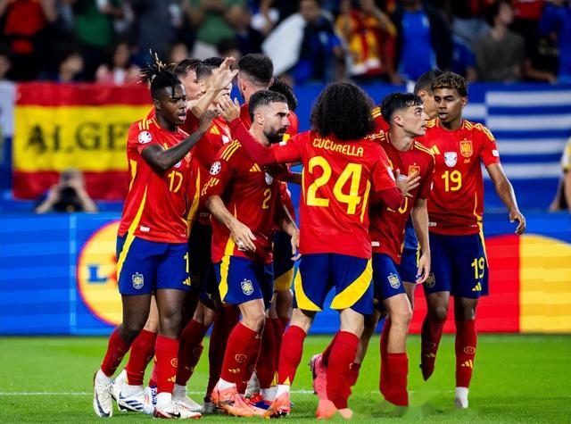 欧洲杯:西班牙苦战波兰 欧洲杯:西班牙苦战波兰