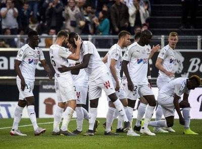 开云体育入口-包含亚眠主场变局，逆袭获胜保持不败记录的词条