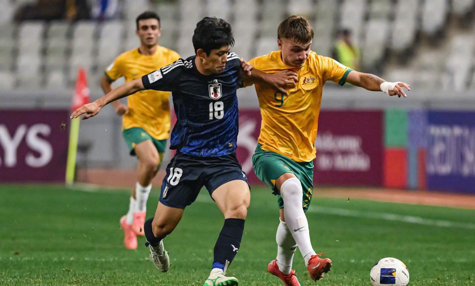 日本队轻取韩国队，安赛龙带队取胜