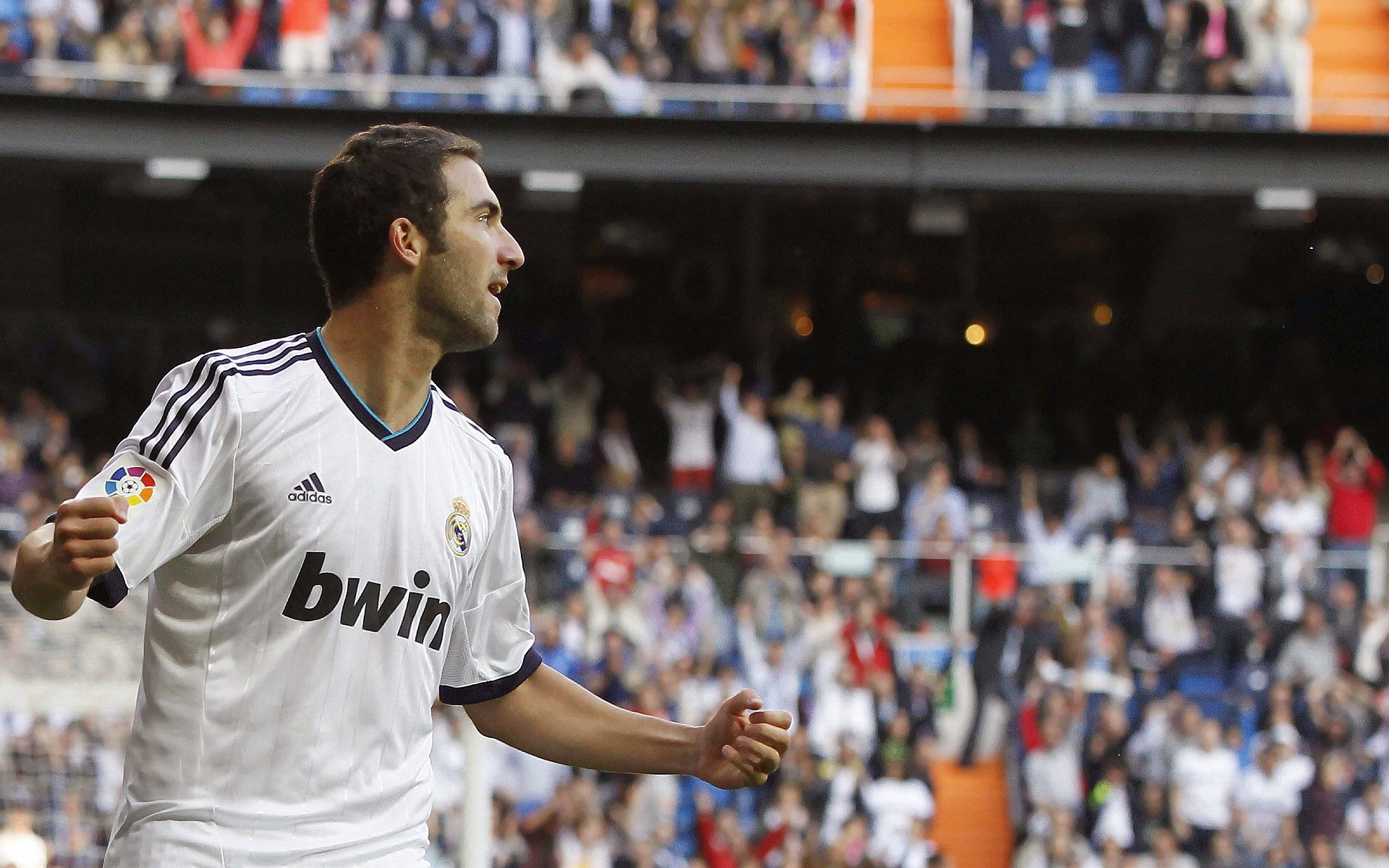 煤城烽烟撼丹佛，易建联一剑封喉，铸就CBA历史唯一传奇